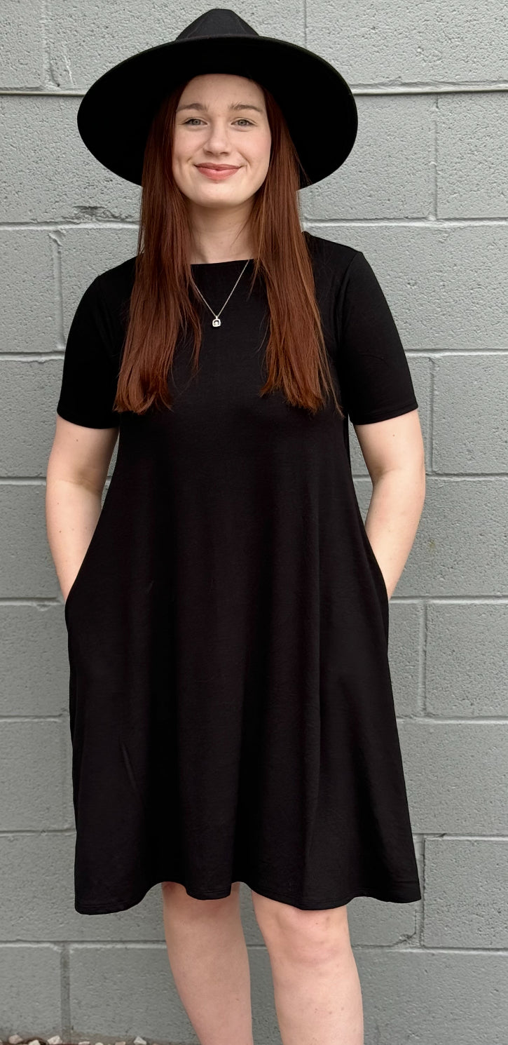 Black Short Sleeve Dress With Side Pockets