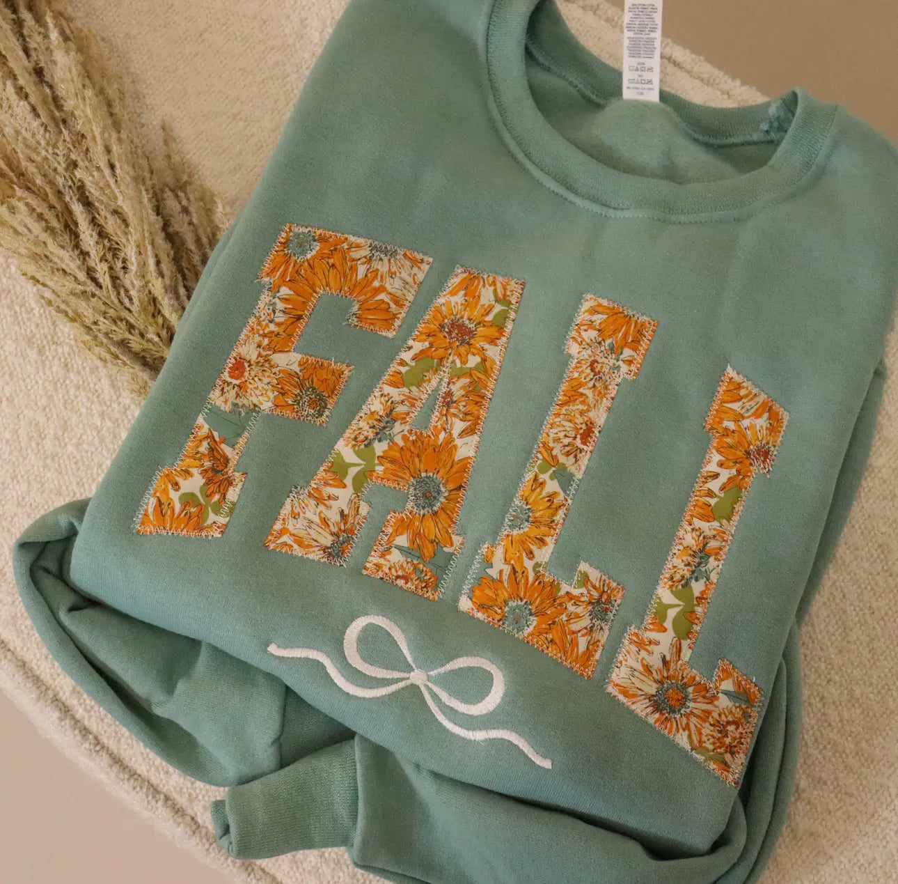 Fall Embroidered Sweatshirt With Bow