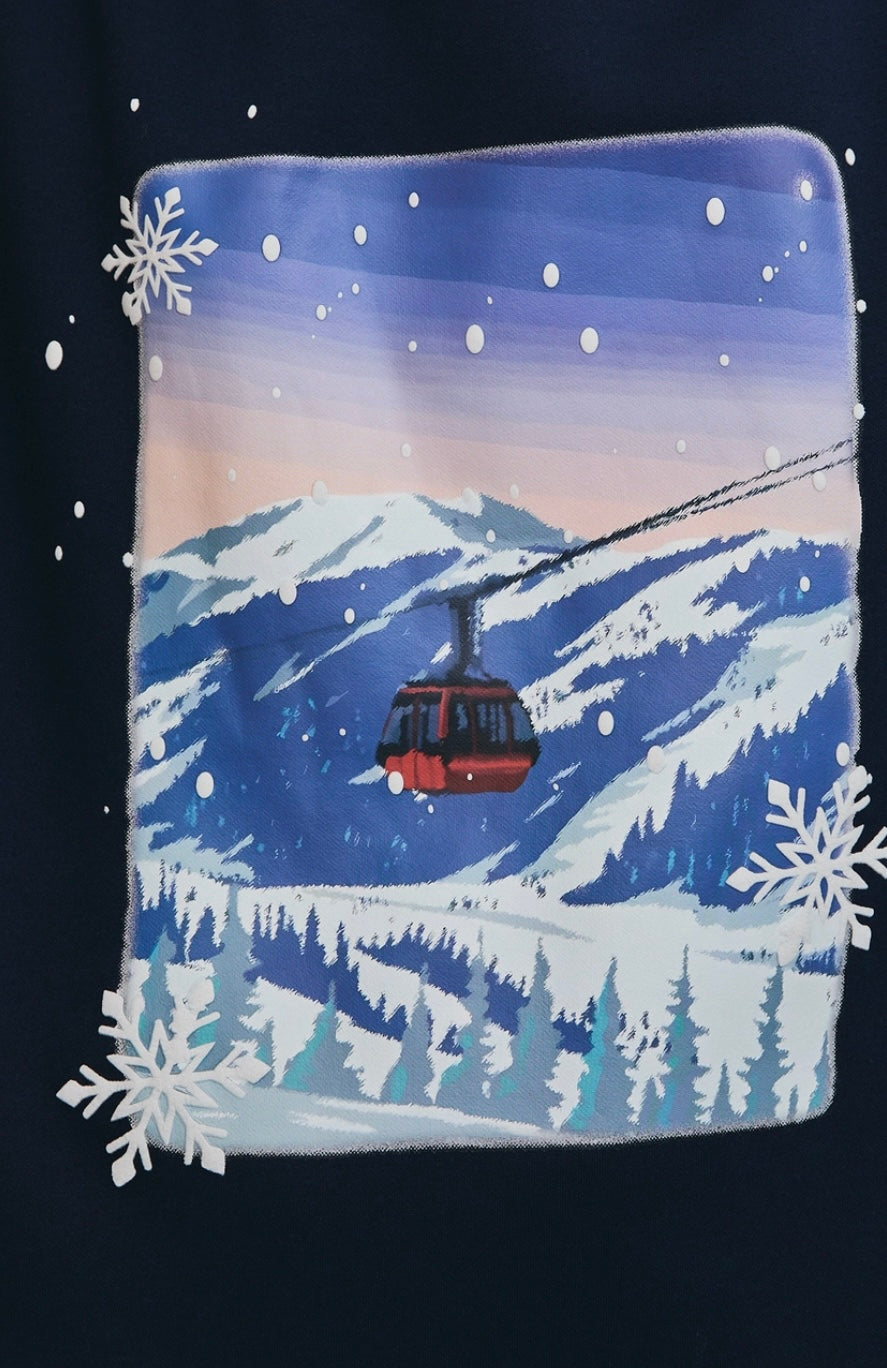 LE LIS Collection Long Sleeve Crew Neck Snow Ski Mountain Graphic Sweatshirt
