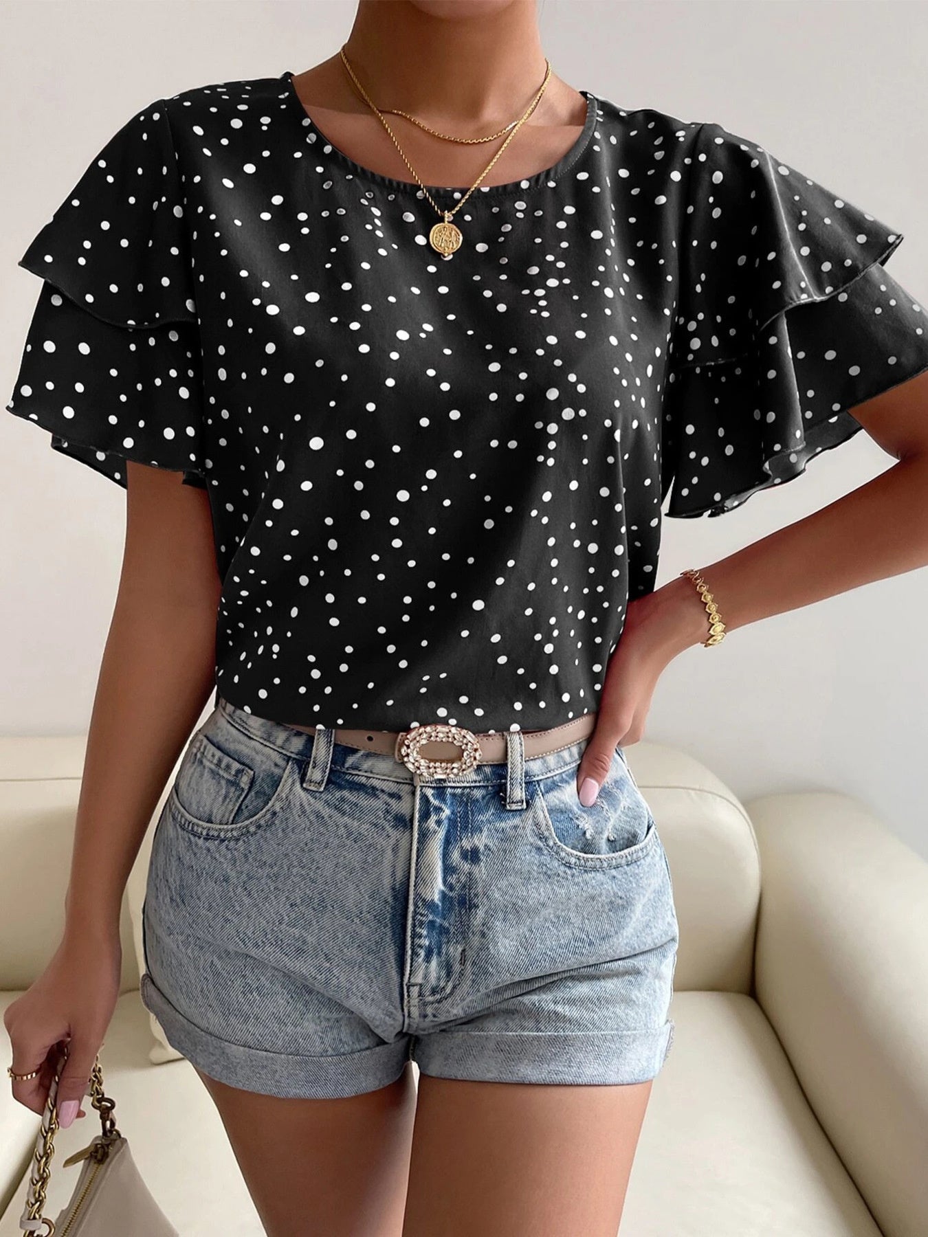 3dcb6fa7f6e045748c7e4e71b17d42b6-Max